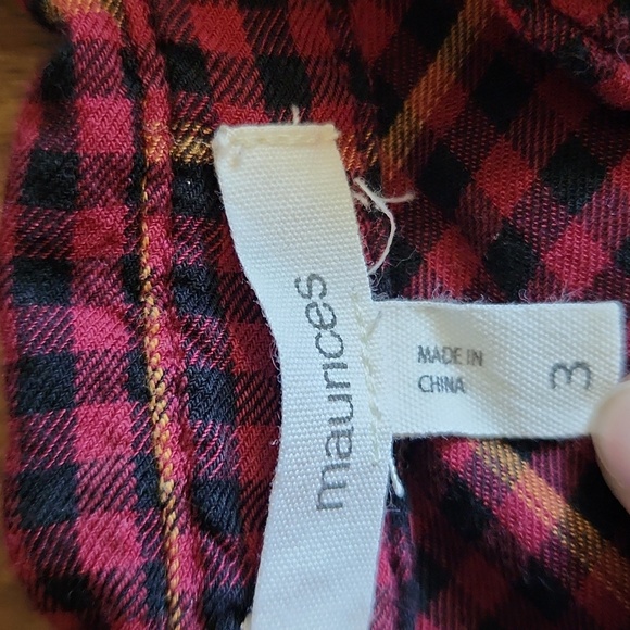 Women's checkered button down - Picture 2 of 5